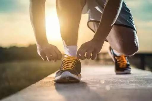 经常跑步会患关节炎吗？